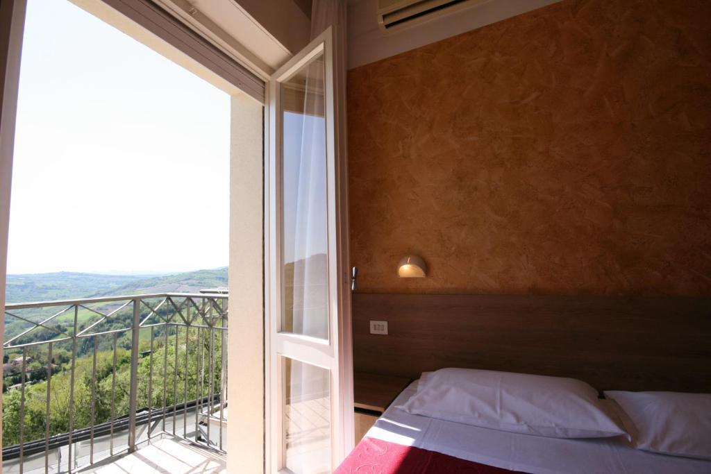 Albergo Centopini Gemmano Room photo