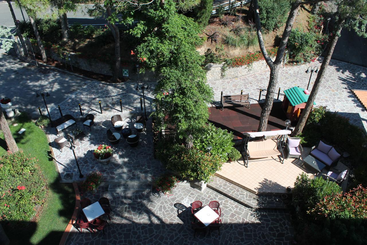 Albergo Centopini Gemmano Exterior photo