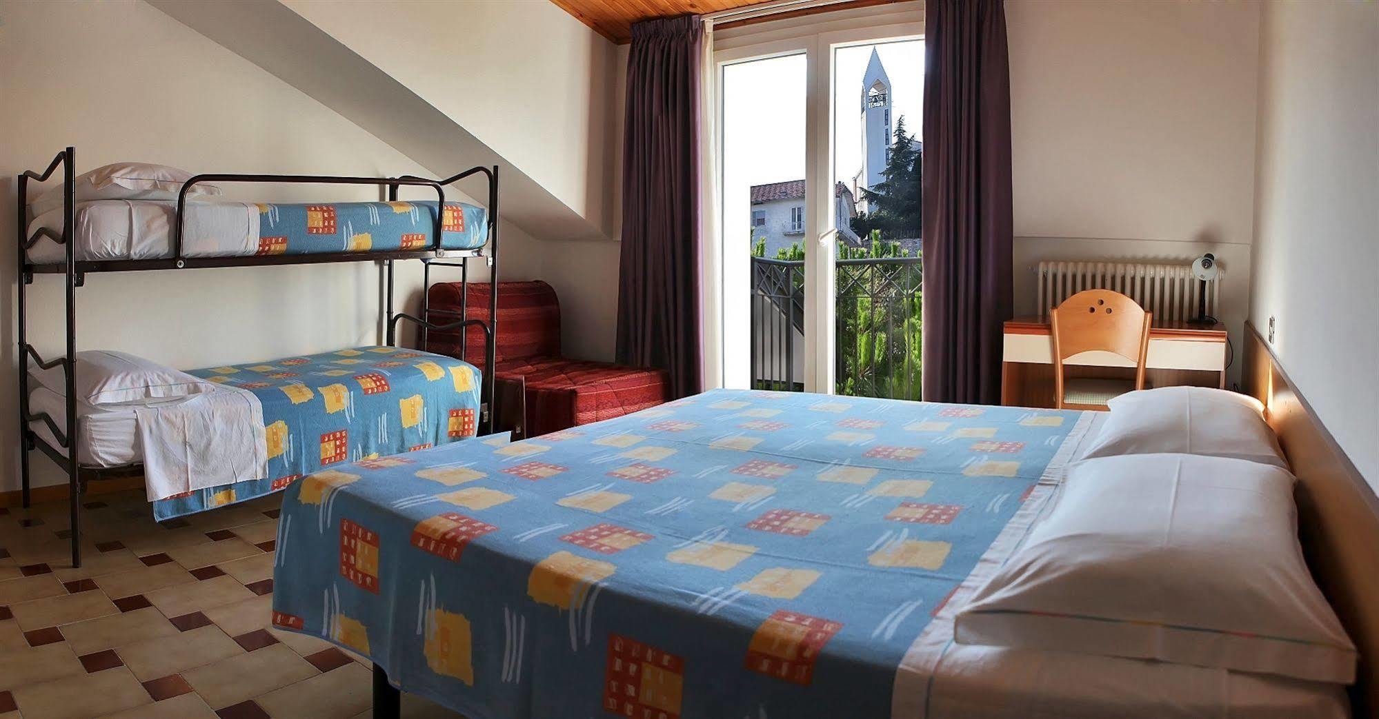 Albergo Centopini Gemmano Exterior photo